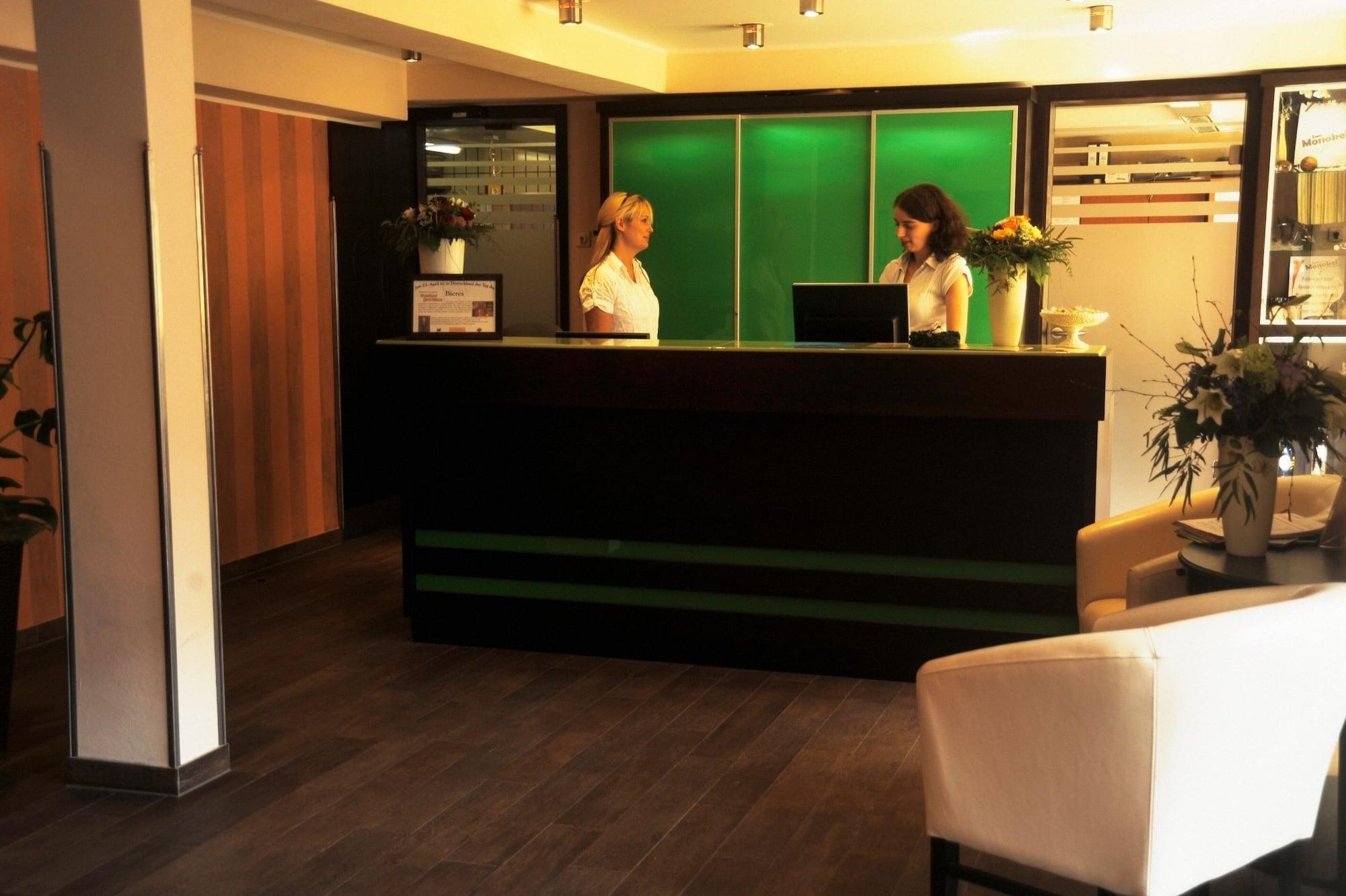 Hotel Brauhaus Zum Loewen Mühlhausen Esterno foto