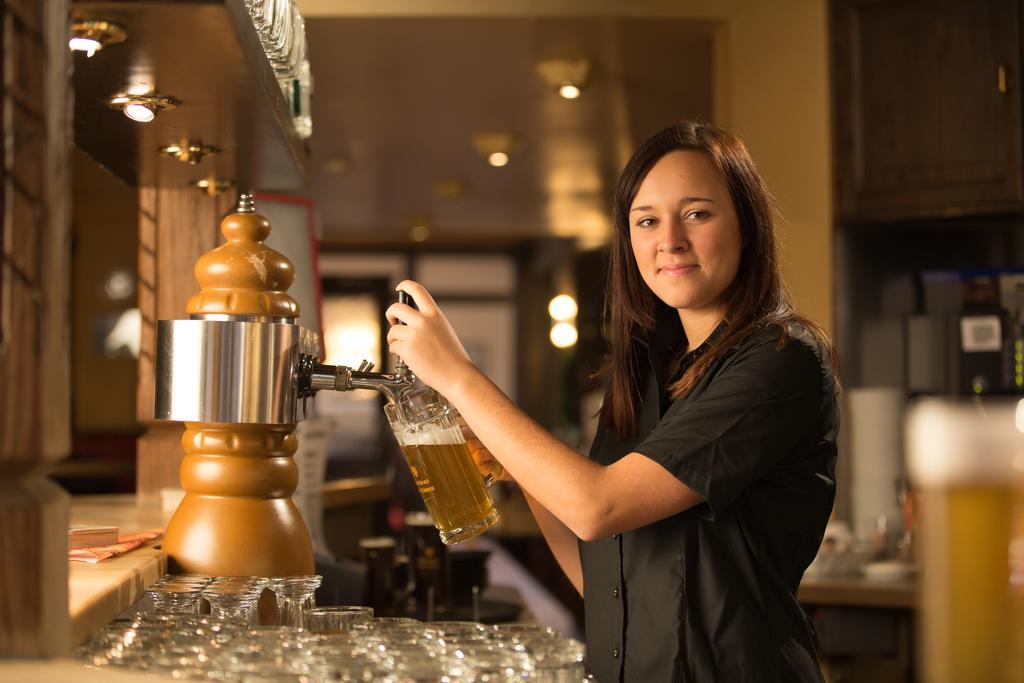 Hotel Brauhaus Zum Loewen Mühlhausen Esterno foto